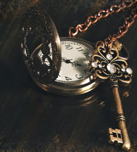 How Quickly Do Bronze Watches Patina — What to Expect in Months and Years