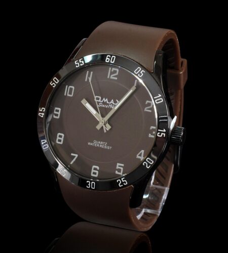 How to Avoid Buyer Scams When Selling Watches Online