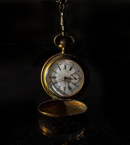 How to Personalize a Watch: Options, Costs, and Timelines